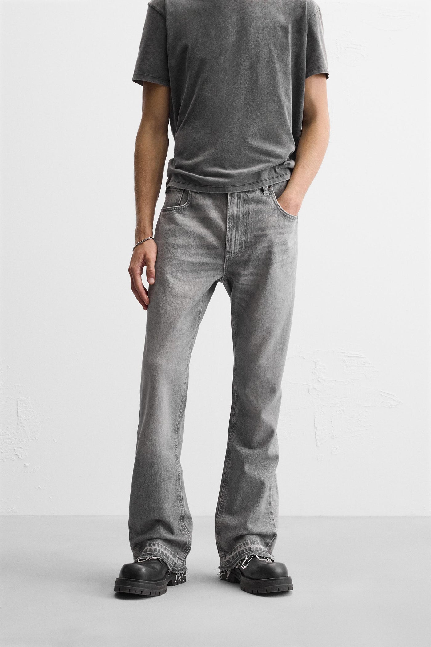 SULTA™ Flared Jeans for Effortless Style